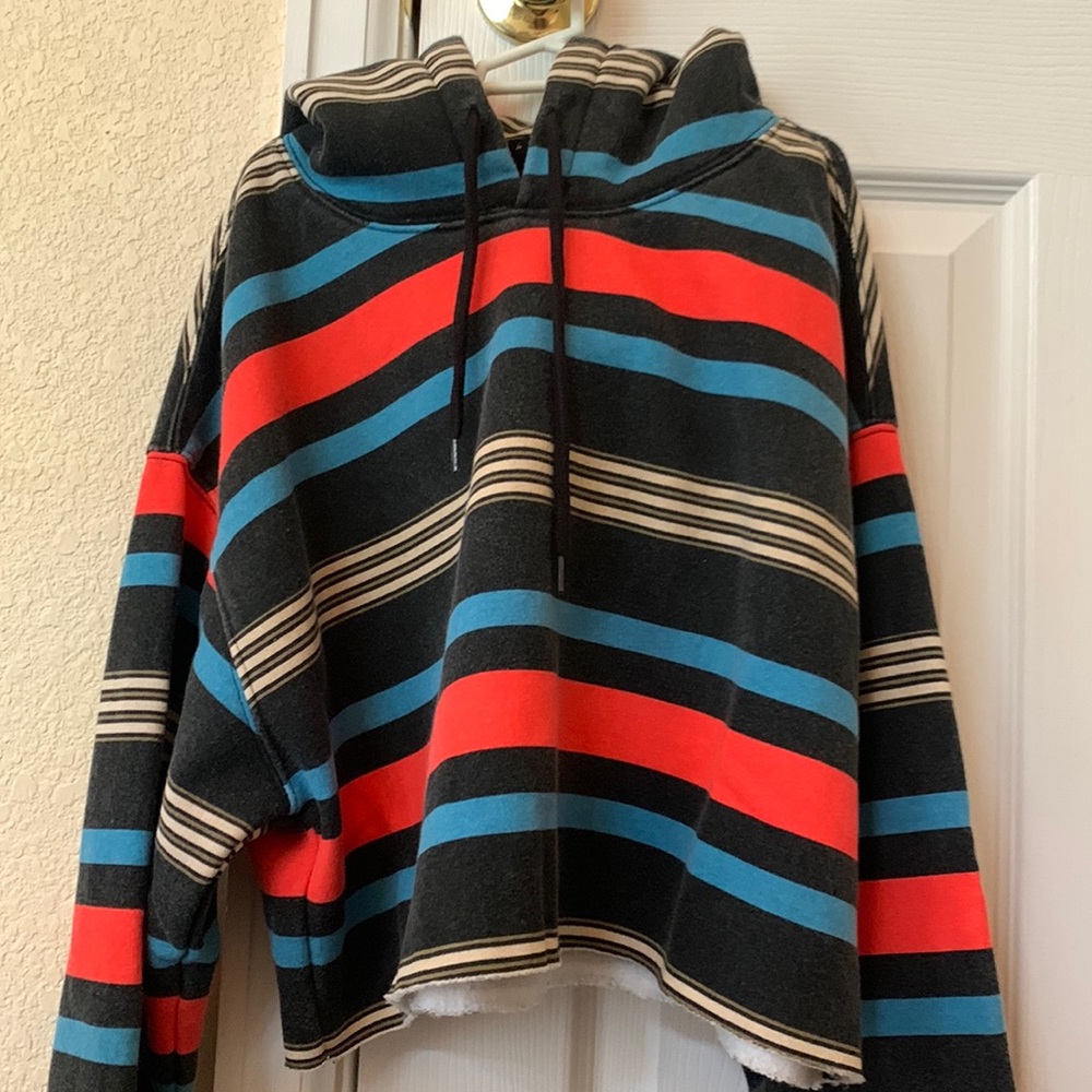 ❗️NEW NEVER WORN❗️Urban Outfitters Striped Cropped Hoodie